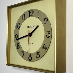 Hislon Vintage Brass Wall Clock – 1970s Minimalist Design – Working Quartz Clock – Retro Home Decor