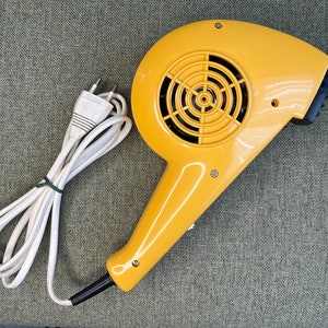 AEG Vintage Hair Dryer Clean and Working Condition , Popart , Yellow , 1970&#39;s , Salon Decor , Space Age