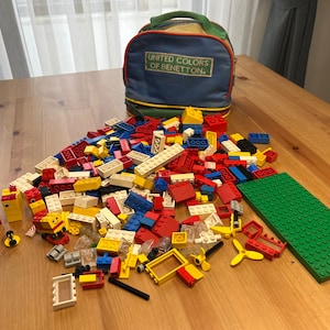 Vintage 1990s LEGO Bricks – 350 Mixed Pieces in Original Era Bag | Classic Parts & Set Fragments | Retro LEGO Lot