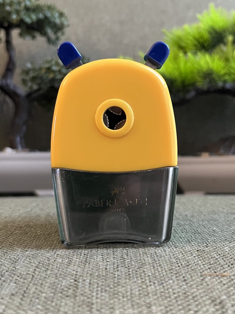 SG Education F184100 Faber Clutch Pencil Sharpener Vert Foncé