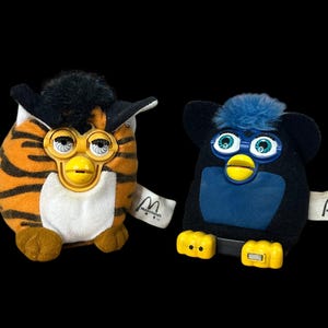 Vintage Furby 2000 McDonald’s, Furby, Plusz, Zabawki vintage, Y2K, Nostalgia