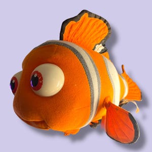 2003 Disney Pixar Finding Nemo Talking Plush – Hasbro – Zeldzaam speelgoed met geluid en beweging – Nemo-pluche om te verzamelen