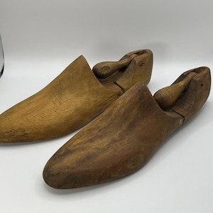 Mismatched Vintage Wooden Shoe Lasts: 1950s Rustic Decor Set