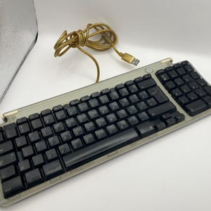 Vintage 1999 Apple USB Keyboard M2452 – Clear Case – Fully Working – Mac Collectible