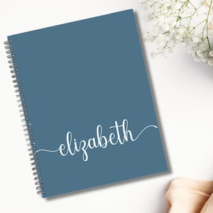 Diario espiral personalizado, cuaderno espiral de 8,5 x 11 pulgadas, personalizado con nombre, diario personalizado, regalo para mujeres, regalo para amigas