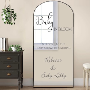 BABY IN BLOOM, Willkommen zur Babyparty zu Ehren .. Spiegelaufkleber, minimalistisches Babypartyschild, ästhetisches Babypartyschild, benutzerdefiniertes Schild
