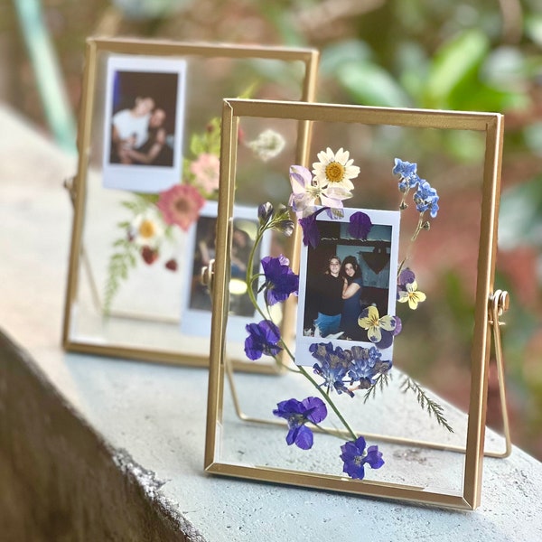 Personalized Polaroid Picture Frame with Pressed Flowers, Custom Picture Frame, Gift for Her, Gift for Mom, Vintage Picture Frame, Bridal