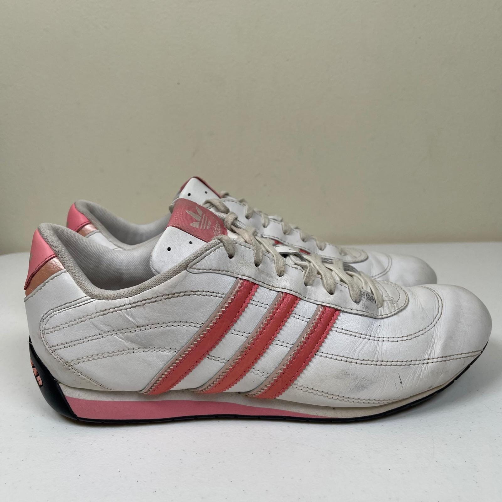 adidas gazelle silver green womens Black adidas Originals Adi Racer Lo Women's