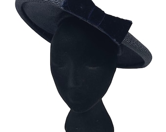 Vintage Carol Ann hoed, pannenkoekhoedje, pillbox fascinator voor dames, blauw strofluweel met strik