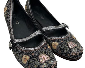 Sapatos Vintage Two Lips Mary Jane de Salto Alto Femininos Tamanho 9 Preto Floral com Miçangas Estilo Y2K