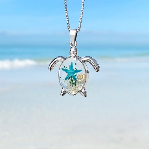 Deep in the Ocean Sea Turtle Necklace - Marine Life Pendant, Unique Ocean-Inspired Jewelry, Nautical Turtle Charm, Coastal Style Accessory