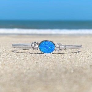 Opal Porthole Cuff Bracelet - Unique Nautical Design, Chic Ocean-Inspired Jewelry, Elegant Maritime Accessory, Gift for Sea Enthusiasts