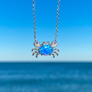 Opal Nautical Crab Necklace - Unique Ocean-Inspired Pendant, Chic Coastal Jewelry, Elegant Marine Accessory, Beach Lover Gift