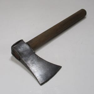 Nice Vintage Tomahawk Style Hatchet Hand Axe 1 1/2lb 14&quot; Long 3 1/4&quot; Wide Head