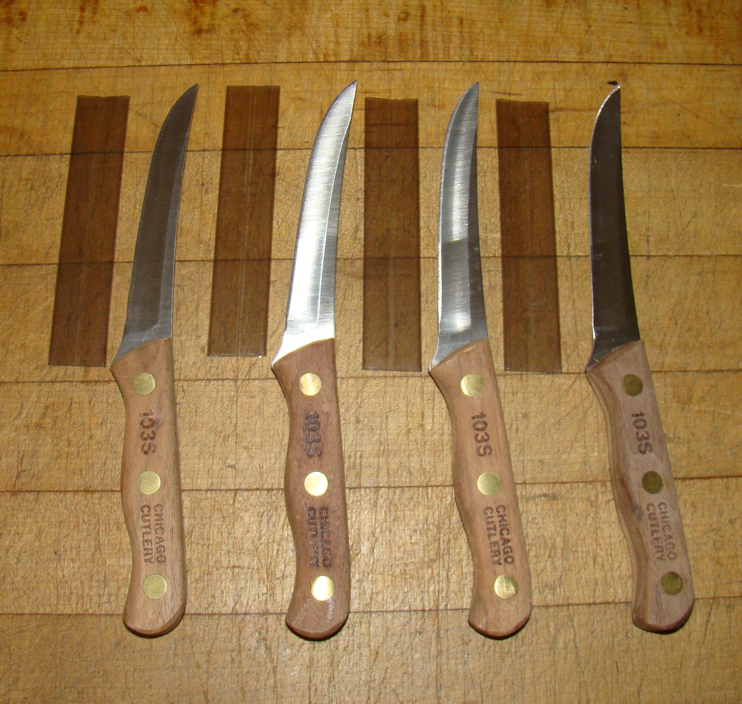 Owned Not Used 4 Chicago Cutlery 103S Steak Knives With Sleeve Covers Full  Tang Kitchen Knife 