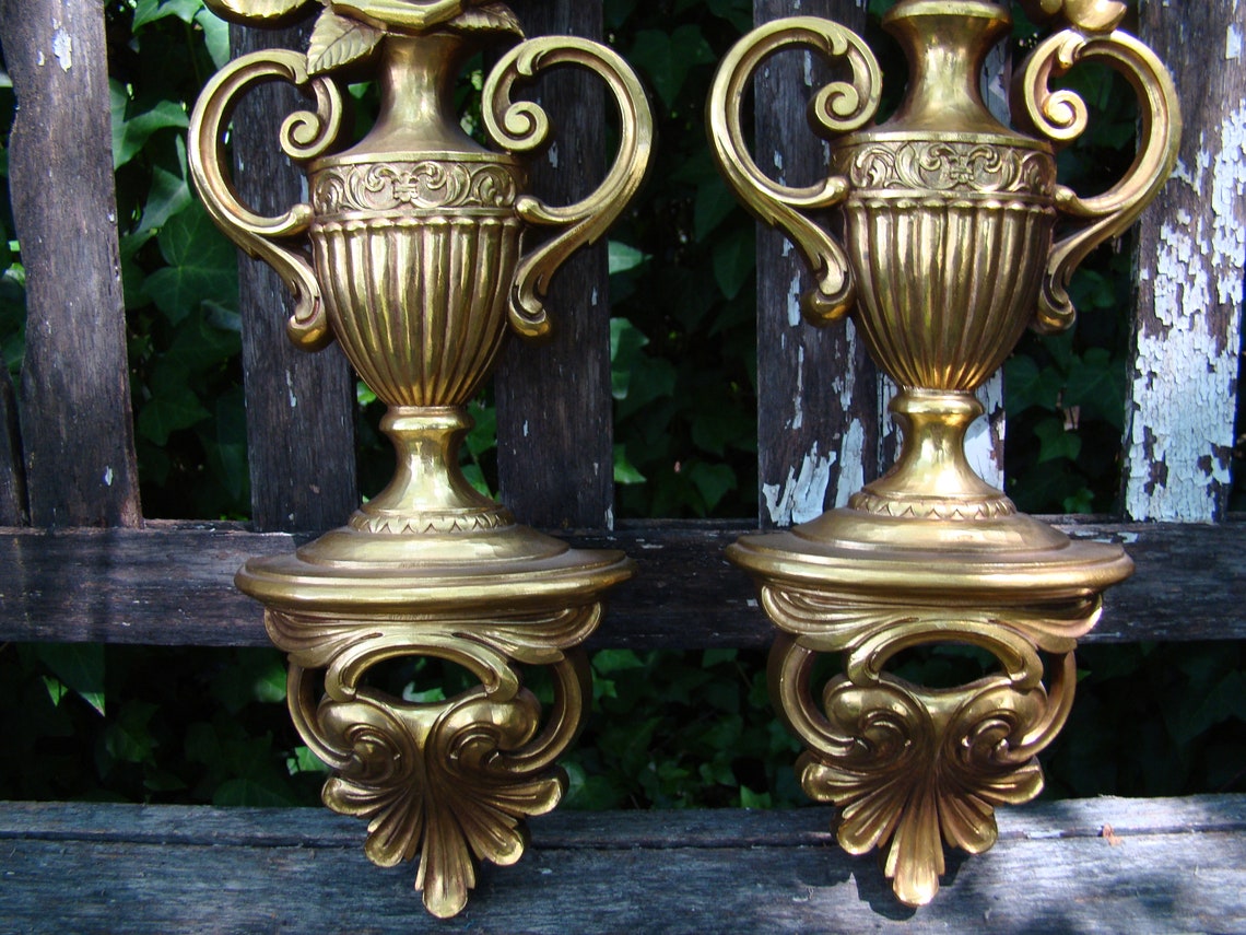 Étagère murale vintage dorée en bois de Syroco Hollywood