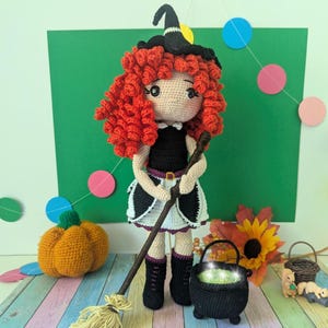 crochet pattern witch Lilly / Häkelanleitung Hexe Lilly