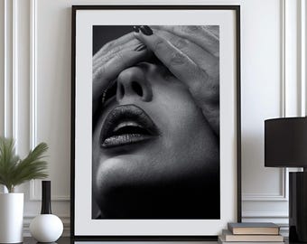 Black and White Fashion Woman Art Print - Framed Wall Decor