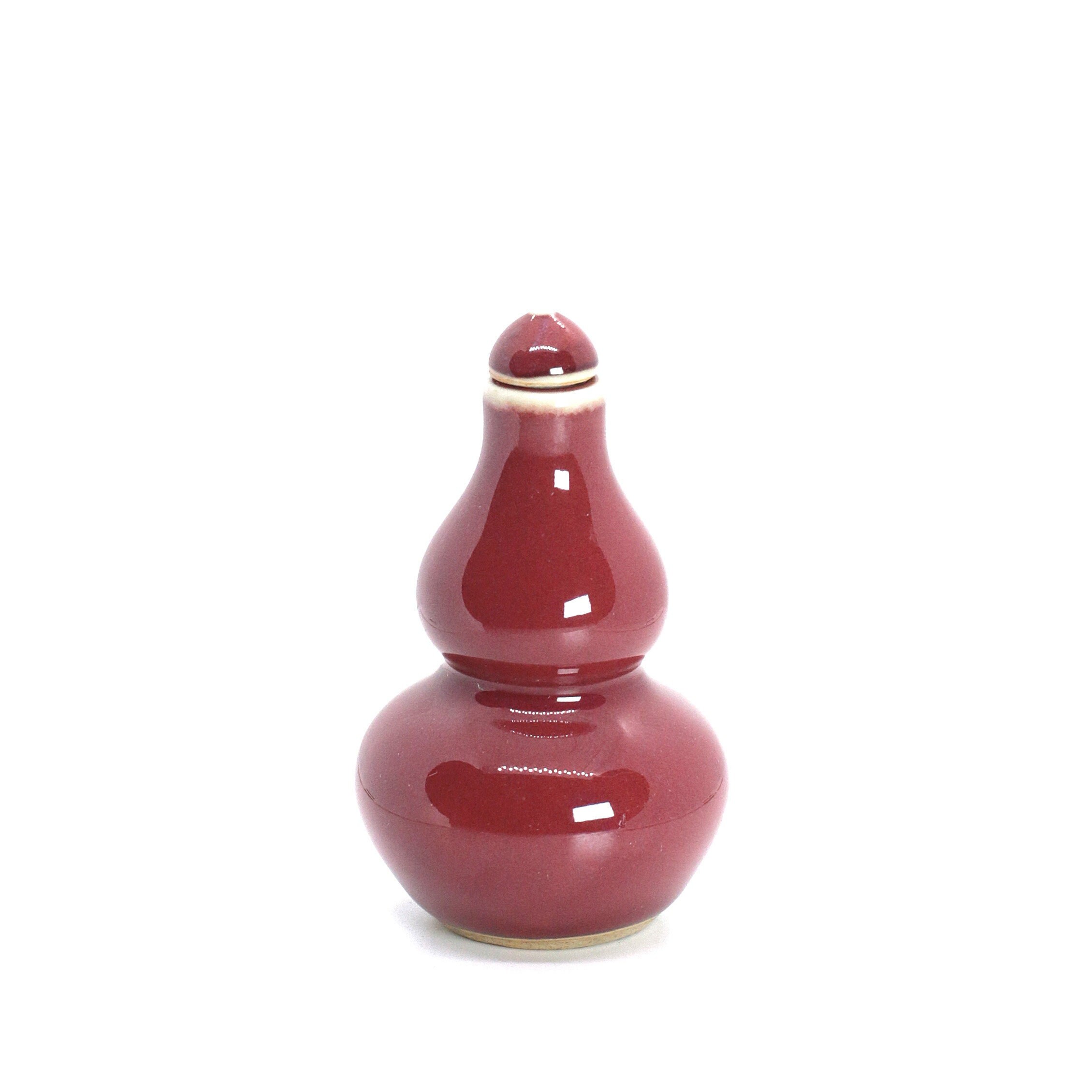 Chinese Snuff Bottle. Min Guo period. China 1920 circa. Red porcelain snuff bottle.
