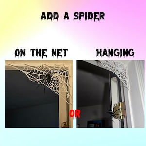 K&ouml;nnte beinhalten: Halloween-Dekoration mit einem wei&szlig;en Spinnennetz und einer schwarzen Spinne. Der Text "ADD A SPIDER" befindet sich &uuml;ber den Bildern. Die Texte "ON THE NET" und "HANGING" befinden sich &uuml;ber den Bildern. Das Wort "OR" steht rot zwischen den Bildern.