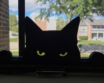 Glow in the Dark Peeking Cat Halloween Decor: Spooky Shelf Sitter Set