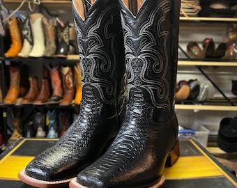 Black Python Snake Skin Boots. Men’s Western Cowboy Boots. Square Toe Black Leather Boots. Bota Vaquero De Piel Pitón. Bota De Caballero.