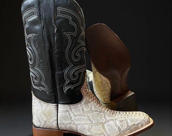Men’s White-Bone Python Snake Skin Boots. Cowboy Western Boots for Men. Square Toe Leather Boots. Bota Vaquero De Piel Pitón Víbora.