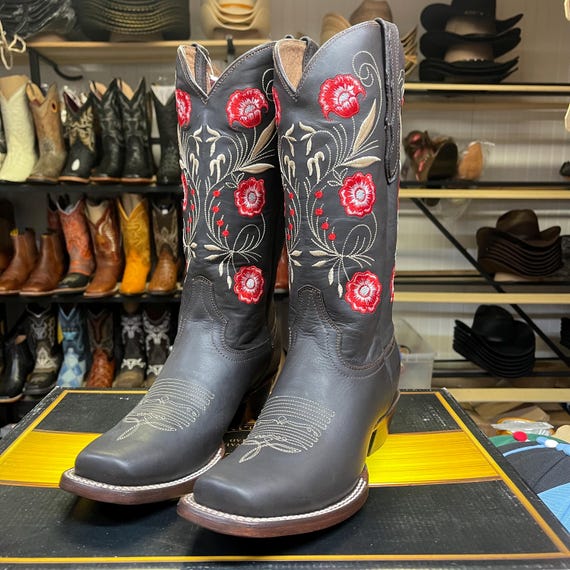 Woman's RED ROSE EMBROIDERY Cowgirl Western Boots for Woman