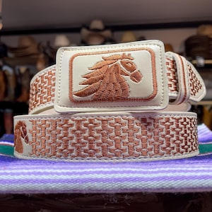 Horse Embroidered Cowboy Belt. Men’s Western Cowboy Belt. Leather Cowboy Belt. Cinto Vaquero De Hombre. Cinto Bordado Piteado.