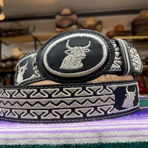 Black Bull Embroidered Leather Belt. Men’s Black Belt. Leather Cowboy Belt. Western Bull Embroidery Belt. Cinto Vaquero Bordado