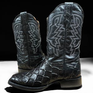 Piracucu Fish Skin Cowboy Boots. Men’s Square Toe Western Boots. Black Leather Cowboy Boots. Botas De Piel Pescado. Botas Vaquero Negro.