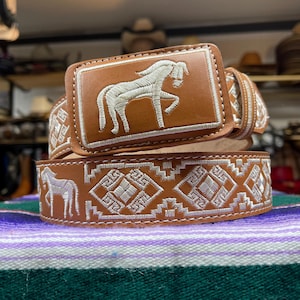 Men’s Western Cowboy Belts. Men’s Natural Brown Embroidered Belts. Men’s Cowboy Mexican Belt. Cinto Vaquero Para Hombre Bordado.