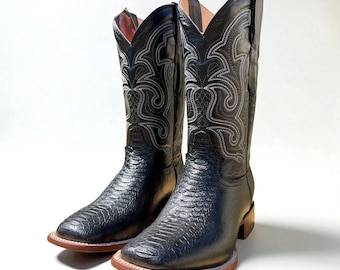 Black Python Snake Skin Boots. Men’s Western Cowboy Boots. Square Toe Python Boots for Men. Bota Vaquero De Piel Pitón Negro. Bota De Piel.