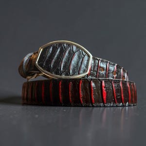 Men’s Red Python Leather Belt. Black Western Cowboy Belt. Round Buckle Rodeo Belt. Red Snake Skin Belt. Cinto Negro. Cinto Vaquero Piton