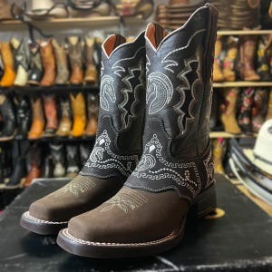 Geborduurde paardrijlaarzen voor heren. Westerncowboylaarzen voor heren. Rodeocowboylaars voor heren. Cowboylaars met vierkante neus. Bota Vaquera De Hombre.