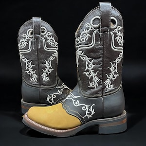 Men’s Square Toe Cowboy Boots. Brown Leather Boots for Men. Western Rodeo Boots. Embroidered Cowboy Boots. Botas Vaquera De Hombre.