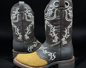 Stivali da cowboy con punta quadrata da uomo. Stivali in pelle marrone da uomo. Stivali da rodeo western. Stivali da cowboy ricamati. Botas Vaquera De Hombre.