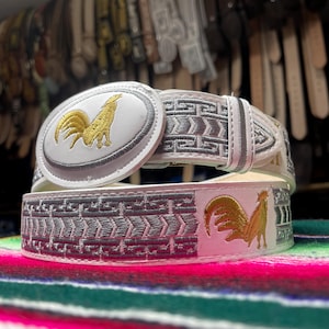 Rooster Embroidered Western Belt. Mexican Cowboy Belt for Men. Genuine Leather Belt for Men. Cinto Vaquero De Piel. Cinto Bordado De Gallo.
