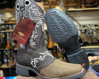 Embroidered Cowboy Boots for Men. Western Brown Leather Boots. Men’s square Toe Rodoe Boots. Bota Vaquera De Hombre. Bota De Punta Cuadrada.