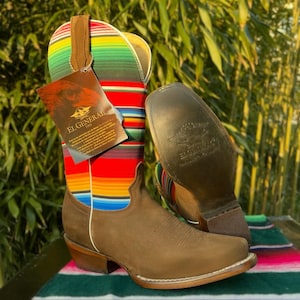 Mexikanische Cowgirl Stiefel für Damen. Cowgirl Westernstiefel. Braune Lederne Stiefel für Frau. Karree Toe Cowgirl Stiefel. Botas De Mujer Vaquera.