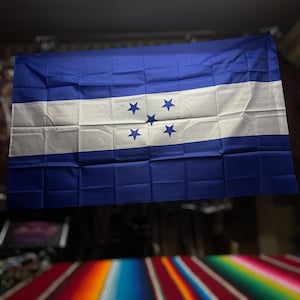 Large Honduras International Flag. 55” By 35” Honduran National Flag. Bandera Grande De Honduras. Outdoor Honduran Garden Flag.