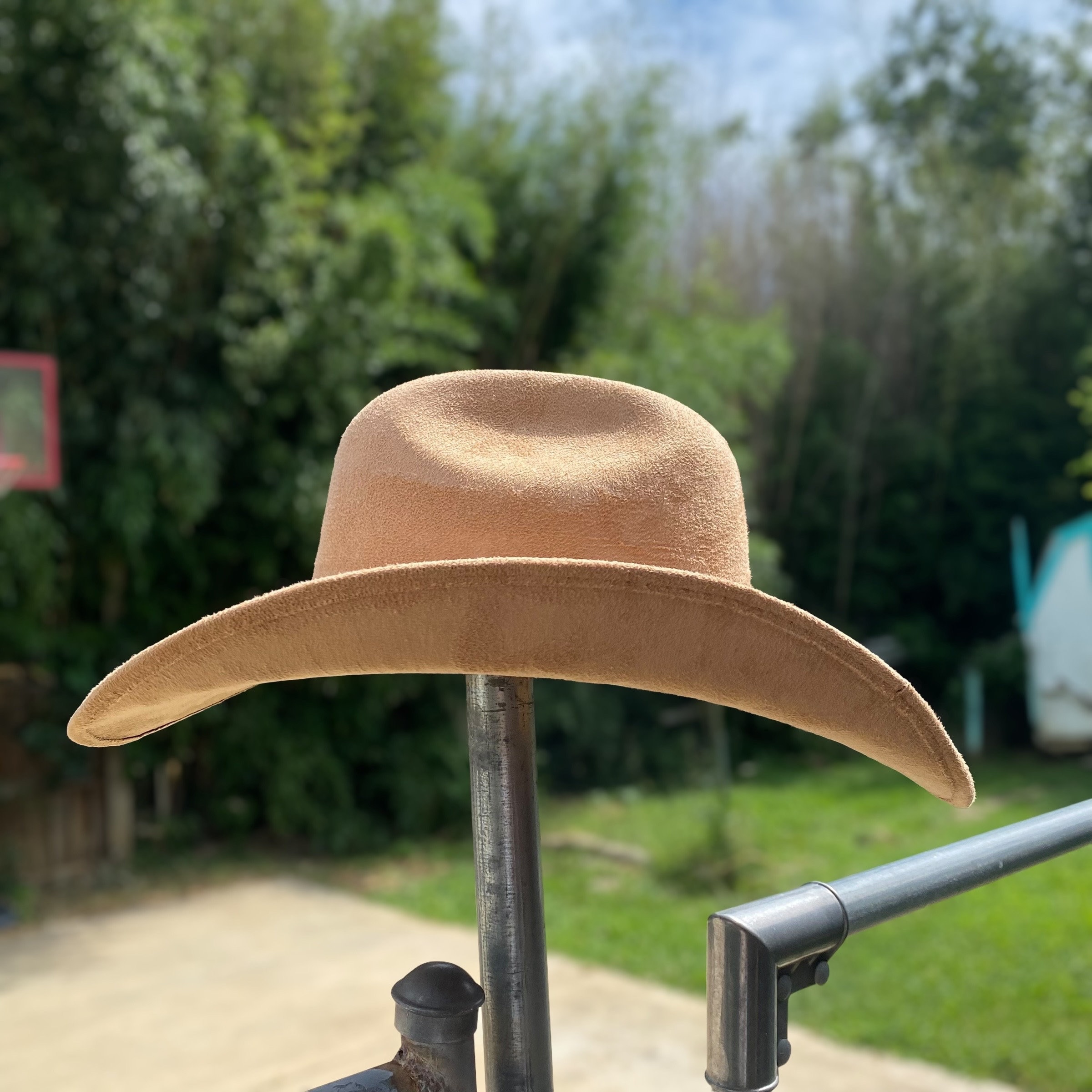 Chapeau De Cowboy Vintage YA – Marron – Plume Simili Daim – Taille M (7 - 7 1/8)
