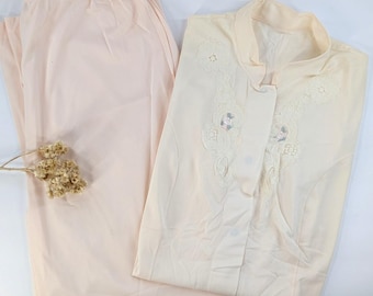 CLASSShadowline Pale Pink Pajama 1960's VTG Nylon Set Sz 32 Short Sleeve Pants