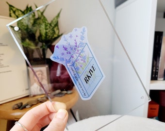 RKIVE Glass Book Vase Sticker