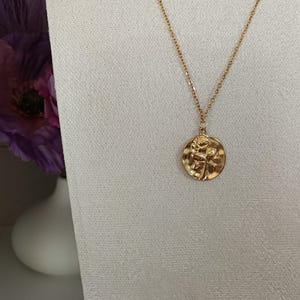 18K Gold-Plated Rose Pendant Necklace: Dainty Stainless Steel Layering Jewelry