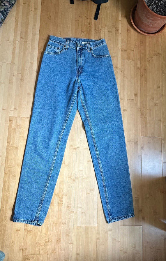 Vintage 90s Medium Blue Levi's 550 Jeans W28