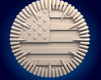 Pode incluir: Um design circular com a bandeira americana, com balas dispostas ao redor do perímetro. As estrelas e listras da bandeira são visíveis, com as balas formando uma borda. A paleta de cores é principalmente branco-sujo contra um fundo azul escuro.