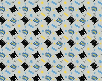 Masque Batman Doodle tissu DC Comic Batman collage coton - Tissu logo 100 % coton - VENDU par demi-mètre - Difficile à trouver