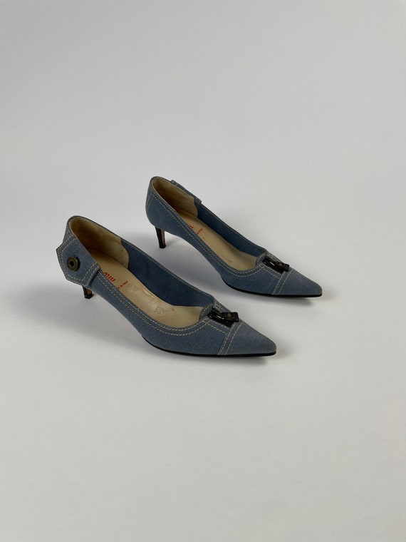 Miu Miu Heels 38. Miu Miu Denim Pumps with zipper 