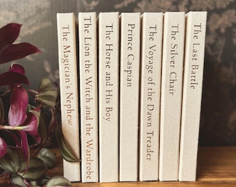 Rebound Chronicles of Narnia Hardcover Books, CS Lewis, Gold Foil Lamppost